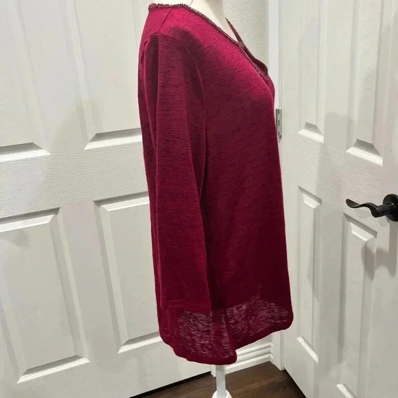 Juicy Couture Keyhole front with a little sparkle 90s vibe sweater - Picture 6 of 9